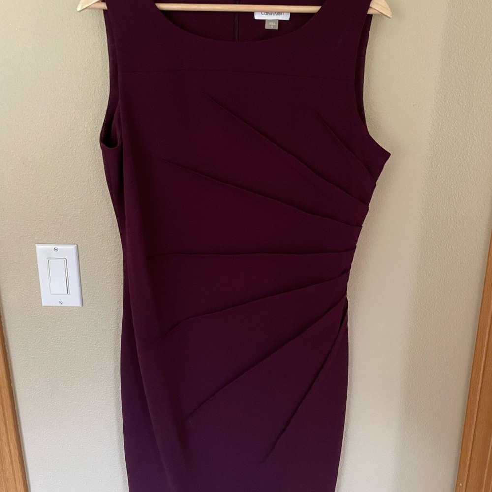 Calvin Klein Starburst Sheath Dress Size 12 - Cocktail/Formal